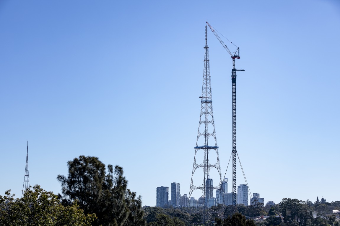 Mars Crane - Willoughby Tower, Mirvac Development